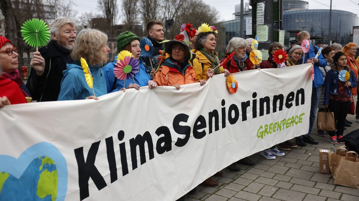 Klimatický triumf švýcarských seniorek: Státy by se měly mít na pozoru